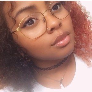 Meet your Posher, Amirah